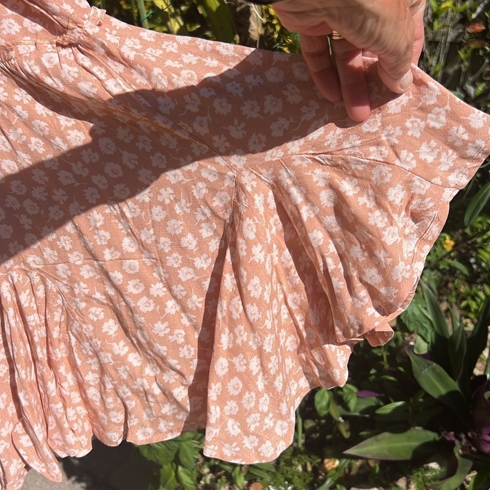 7. Wild Fable Ground Ginger floral dress. Spaghetti straps ruffled bottom Sz M - Picture 5 of 11